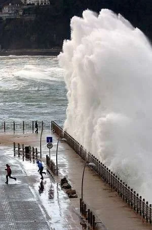 big-wave-san-sebastian.webp