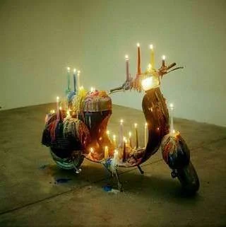 candels,moto,vespa-67767a1874d27fd4fa47d9624a8c9e78_i.webp
