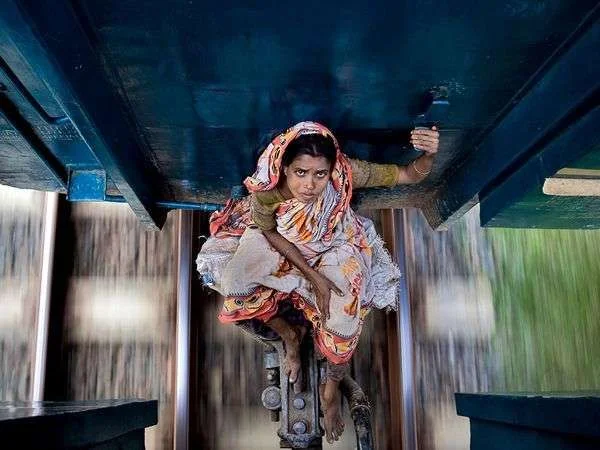 dhaka-bangladesh-train_30714_600x450.webp