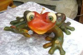frog candle 1.webp