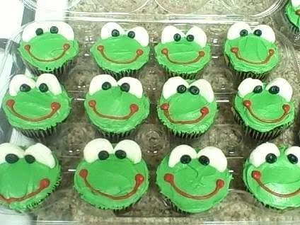 Frog Cupcakes2.webp