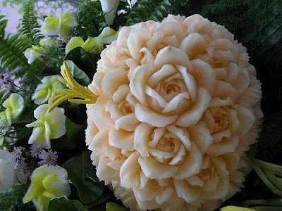 fruit bouquet carving.webp