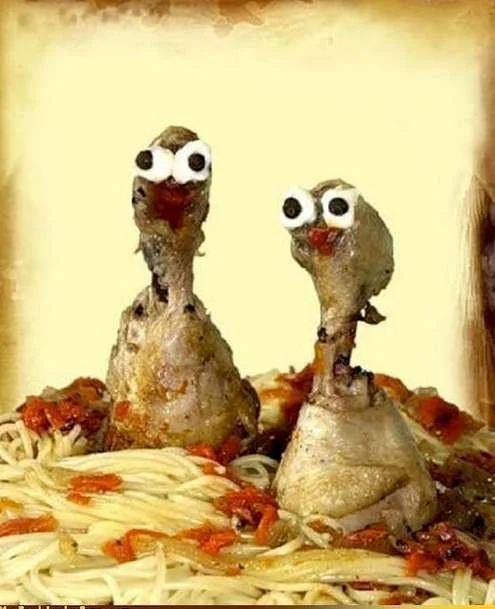 funny-food-photos-gobble-gobble-derpa.webp