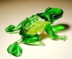 glass blown frog.webp