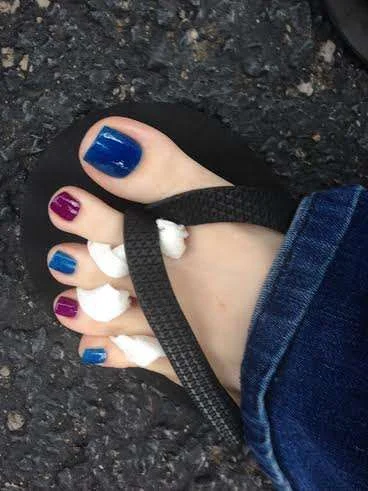NailsFeet.webp