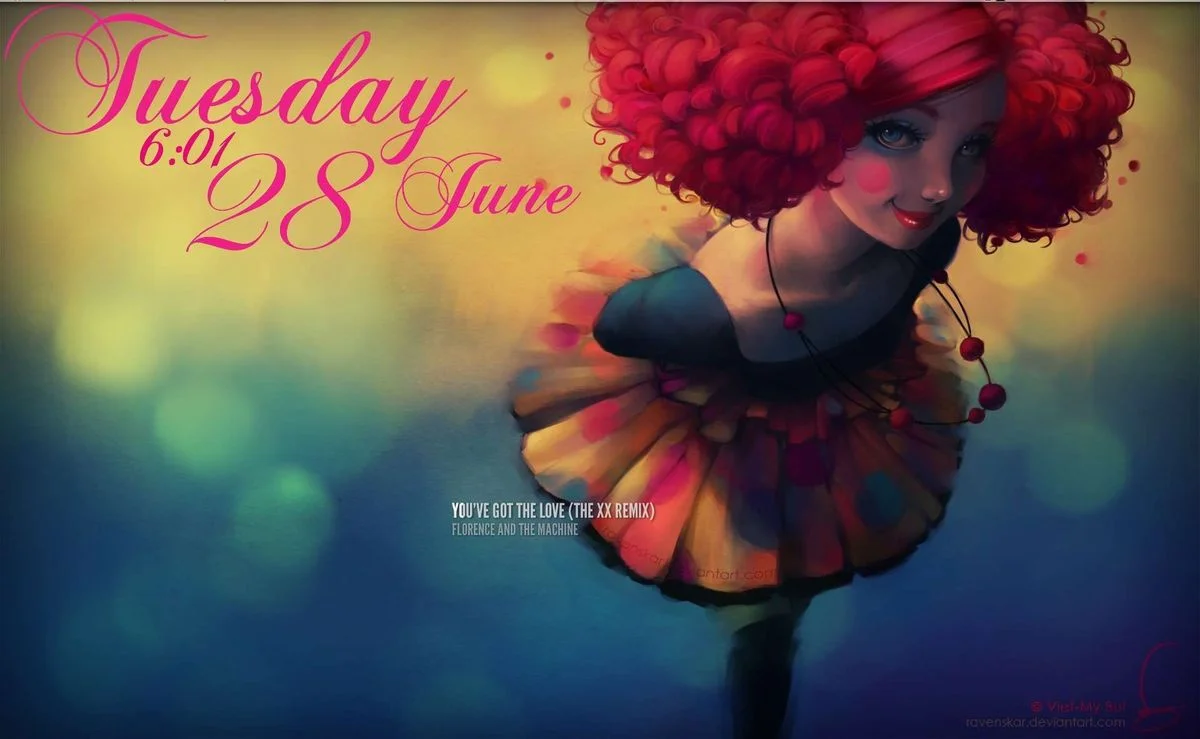 new background clean desk top .webp