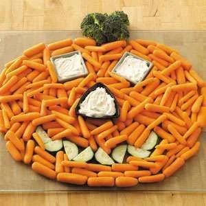 pumpkin-veggie-tray.webp