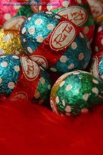 Red-Tylip-easter-eggs-easter-846376_332_500.webp