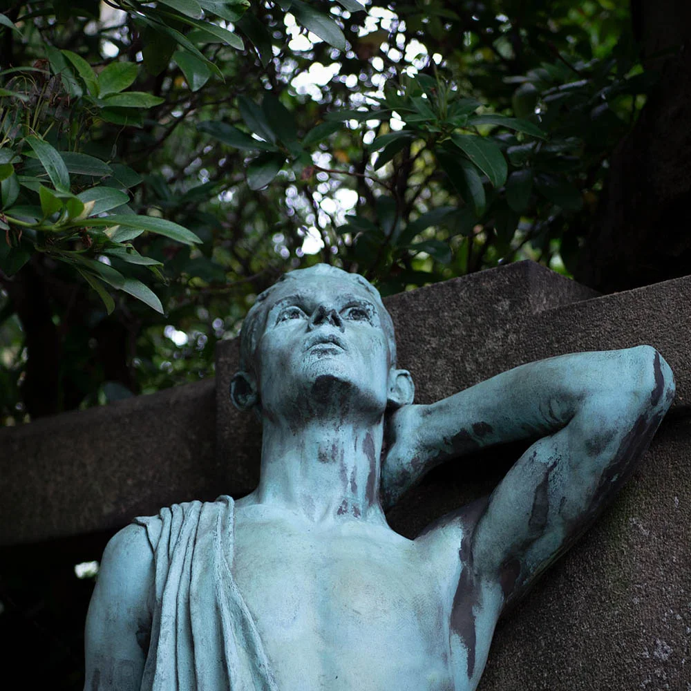 statue.webp