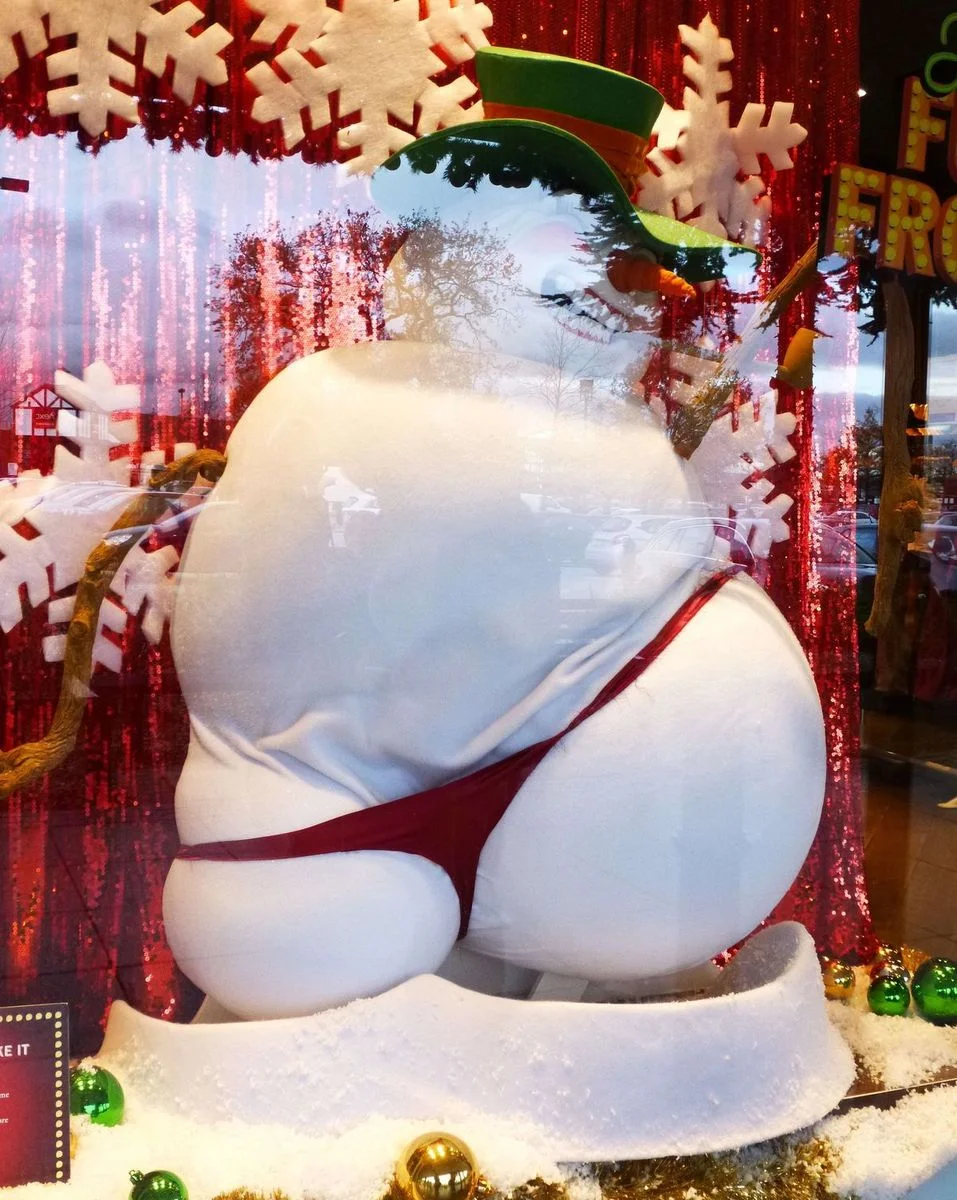 Weird Snowman Cheshire Oals Nov 13.webp