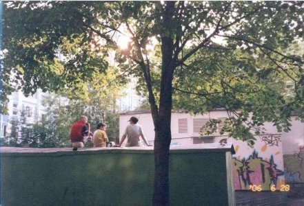 Russia - garage.webp