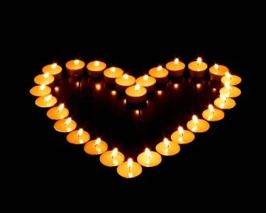heart_candles-7047.webp
