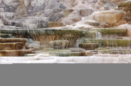 Yellowstone Mammoth Geiser.webp Yellowstone Mammoth Geiser.webp