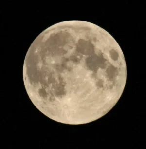 Full moon_edited-5.webp