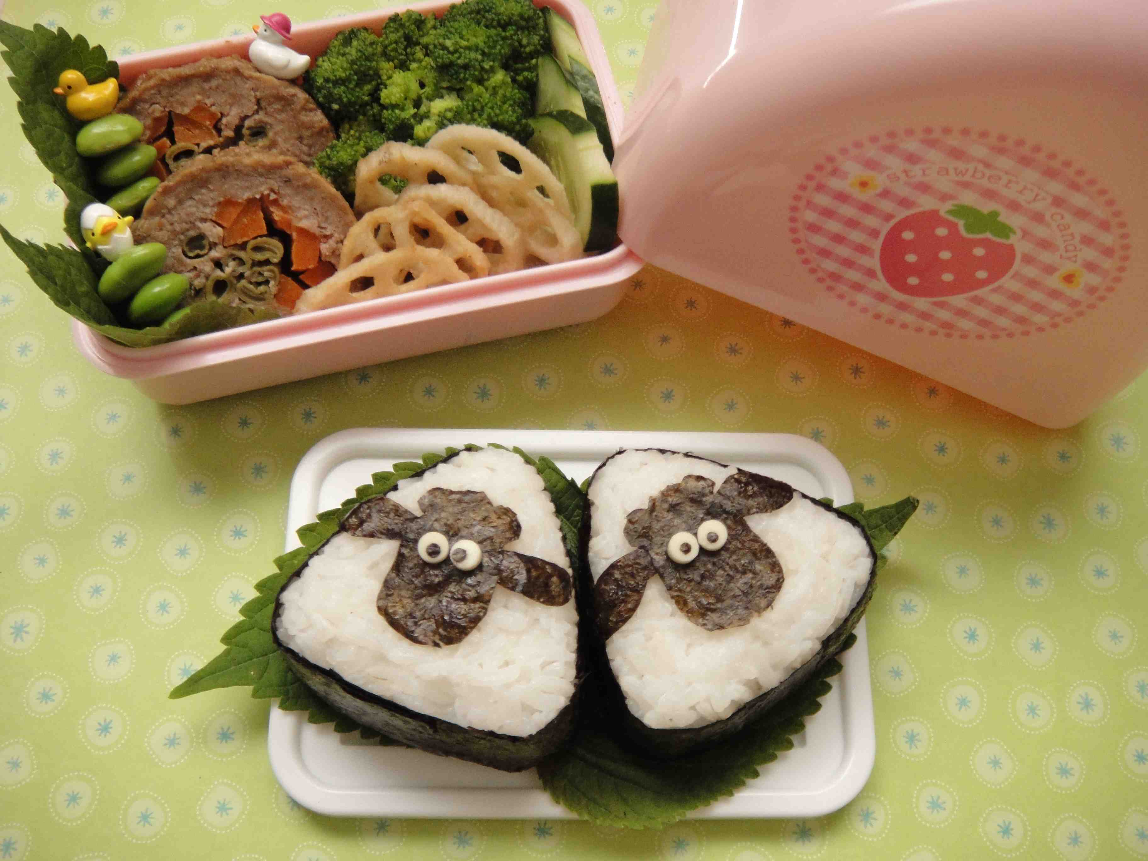 bento-77-shaun-the-sheep-onigiri.jpg